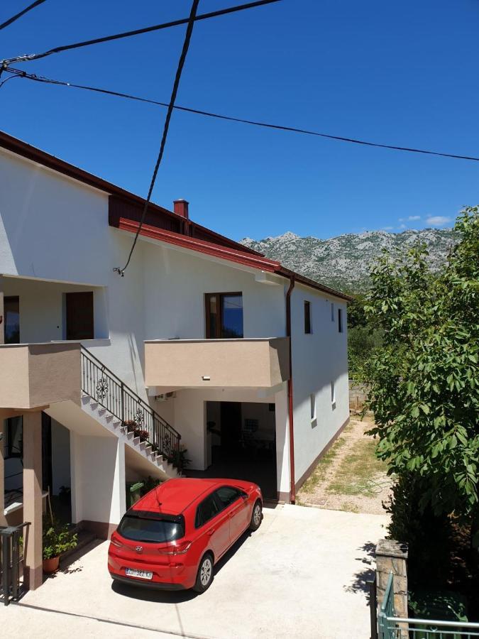 Vito Apartment Starigrad Paklenica Bagian luar foto