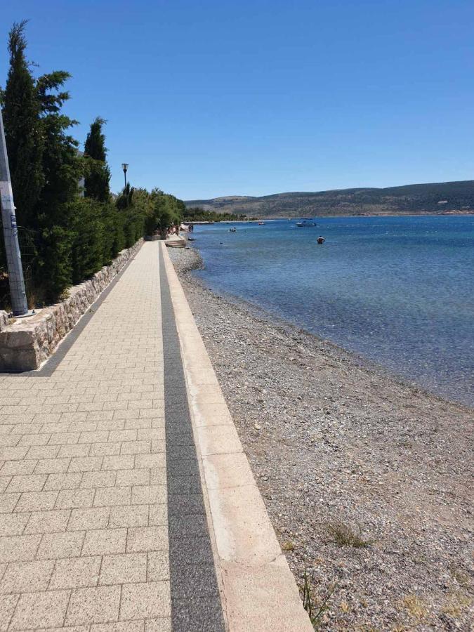 Vito Apartment Starigrad Paklenica Bagian luar foto